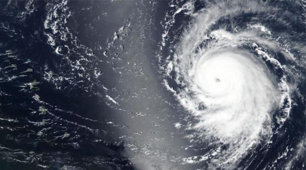飓风“李”有可能增强为大西洋季节的第五级风暴